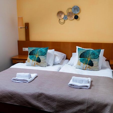 Hotel Apollon Litoměřice المظهر الخارجي الصورة