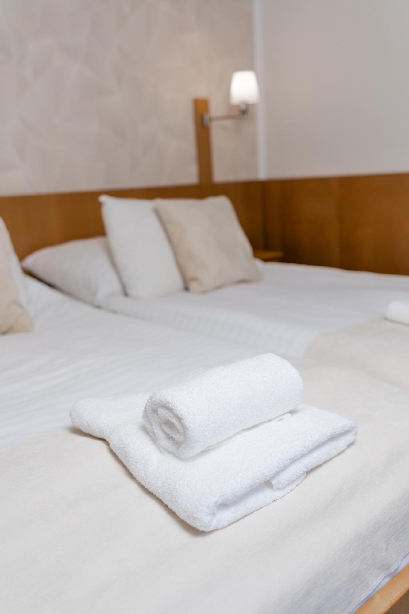 Hotel Apollon Litoměřice المظهر الخارجي الصورة